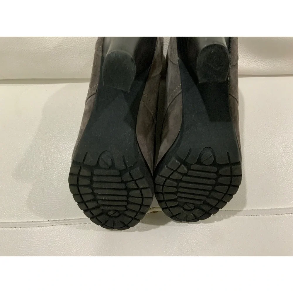 White‎ Mountain Women's Gray Suede Lace Up Wedge Ankle Boots Size 7.5